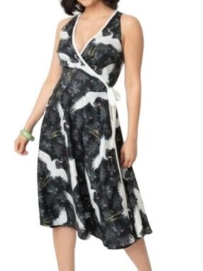 Unique Vintage Black and White Crane Print Midi Wrap Dress